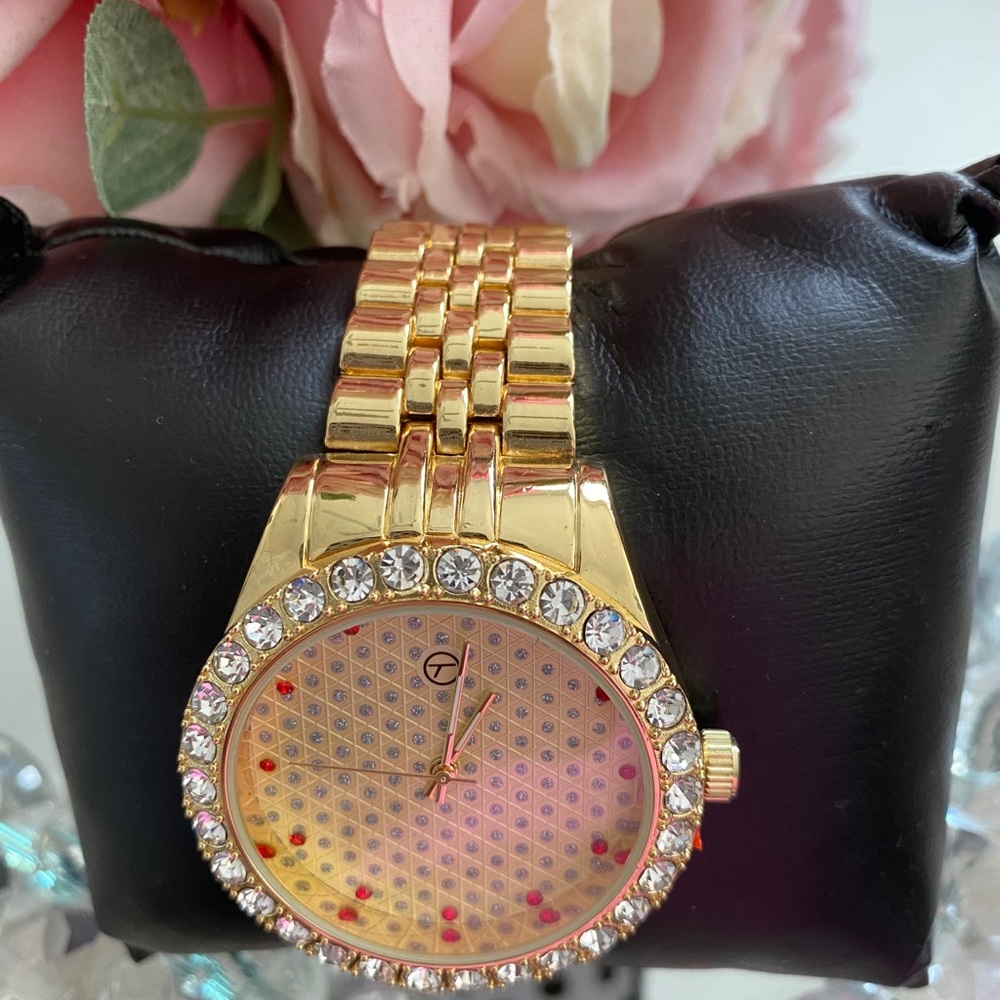 New gold red icy bling flashy shiny watch - Picture 3 of 4